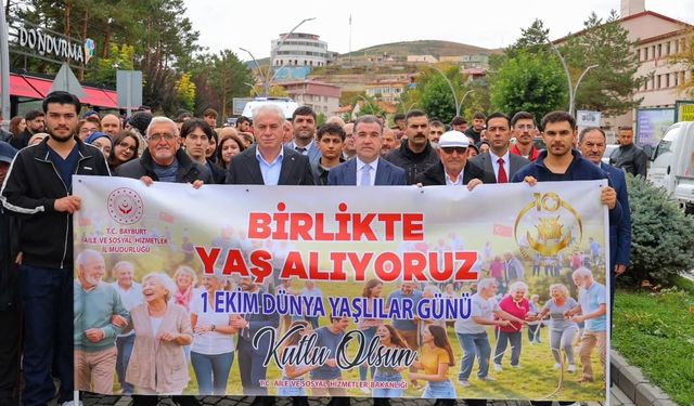 Bayburt'ta 'Dünya Yaşlılar Günü' dolayısıyla yürüyüş ve spor etkinlikleri düzenlendi