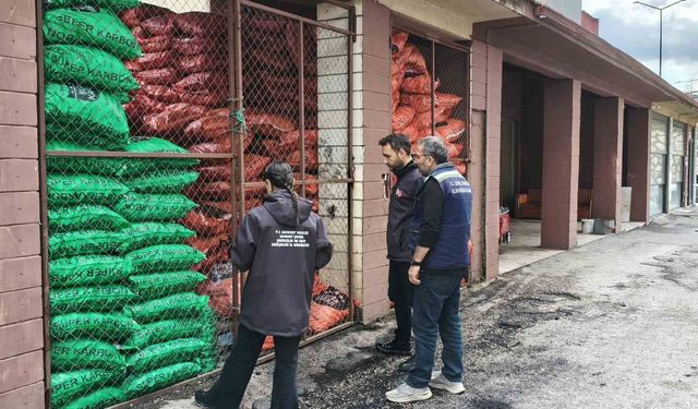 Bayburt'ta katı yakıt satışı yapan işyerleri denetleniyor