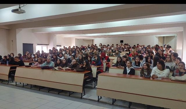 Havza MYO'da 1. sınıf öğrencilerine uyum programı