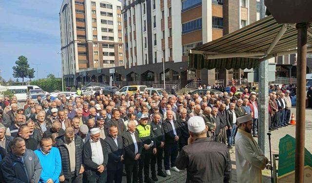 İSTANBUL'DAKİ KAZADA ÖLEN GENÇ TOPRAĞA VERİLDİ!