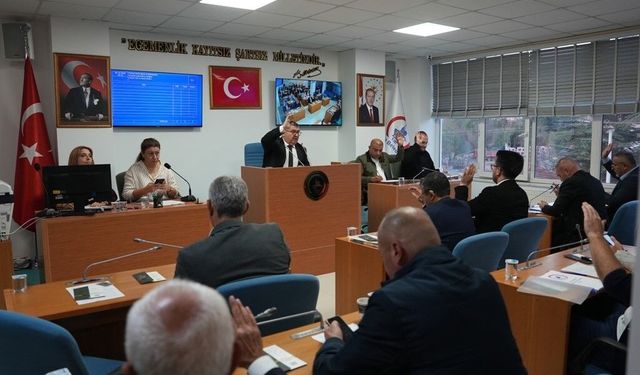Meclis 17 gündem maddesini karara bağlandı