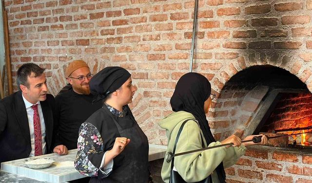 TOGÜ öğrencileri şehir ve kültür dersini tarihî mekânlarda işledi