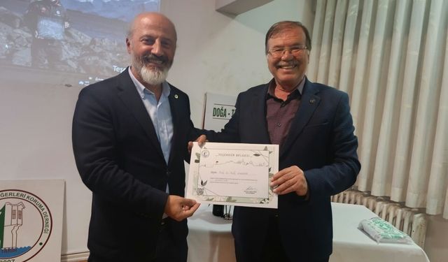DOĞA-TARİH  DERNEĞİNİN SALI ETKİNLİKLERİNDE ANTARKTİKA ELE ALINDI