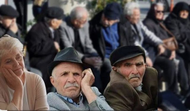 EMEKLİLER YENİ YILDA NE KADAR ZAM ALACAK?