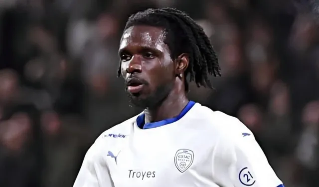 Samsunspor, Assoumou ile el sıkıştı