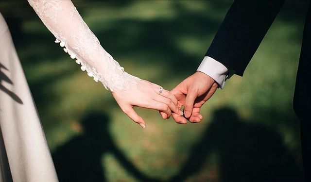 Evlilik Hazırlığı Yapan Gençlere Dev Müjde: 500 Bin TL Geri Ödemesiz Çeyiz Desteği