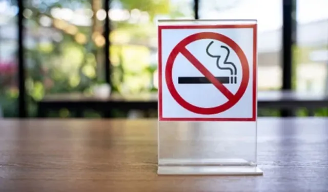 PARKLARDA SİGARA GÖRÜNÜRLÜĞÜNE SON: YENİ MEVZUAT GELİYOR