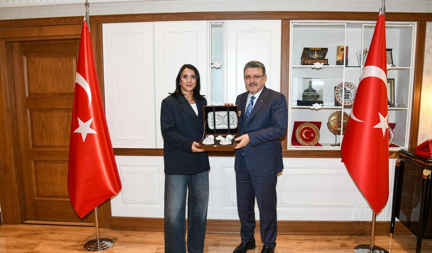 ŞAMPİYON SABRİYE ŞENGÜL’DEN BAŞKAN GENÇ’E ZİYARET