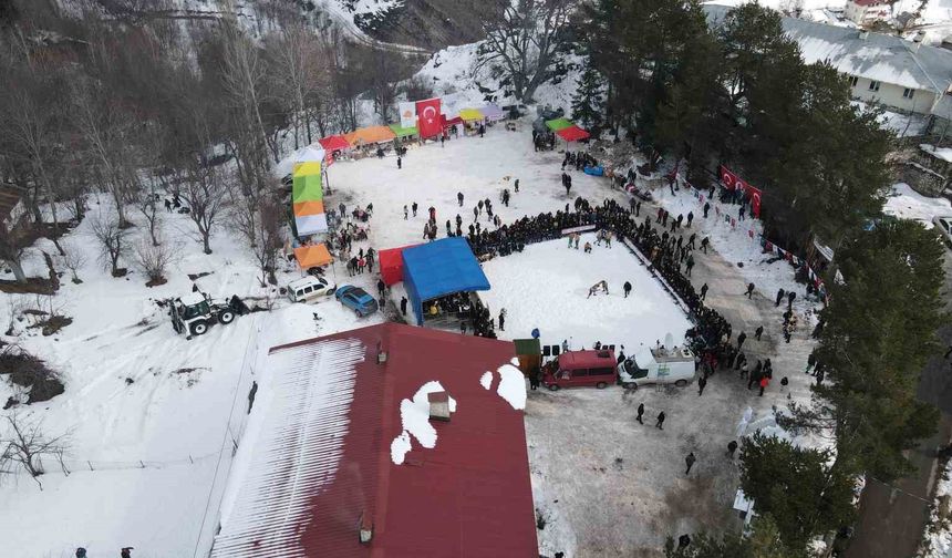 Artvin'de 300 yıllık kar üstü karakucak geleneği yaşatılıyor