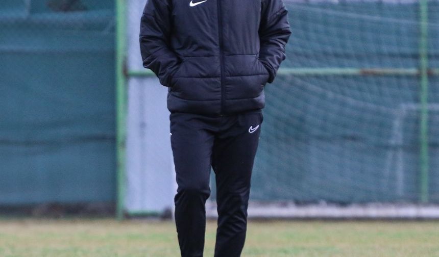 Boluspor'da 13 gün görev yapan Erdal Güneş ile yollar ayrıldı