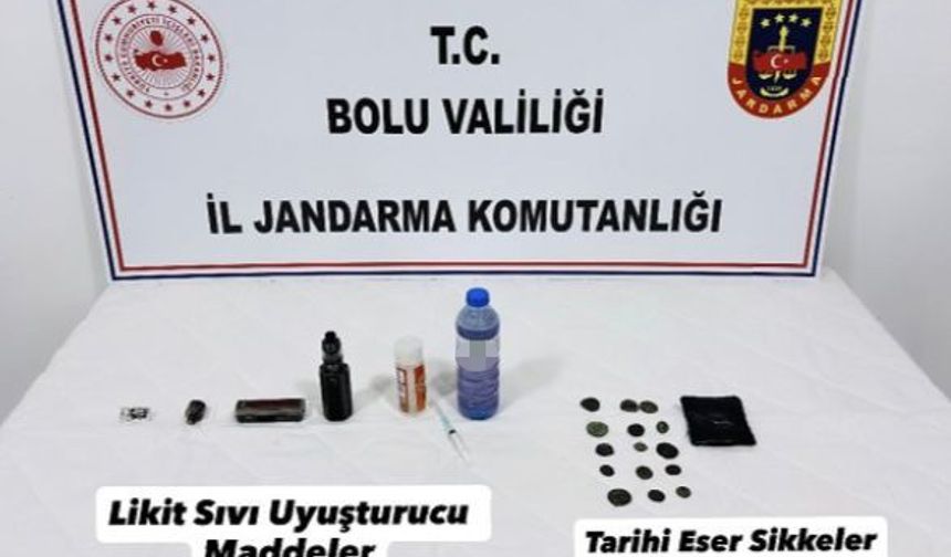Durdurulan araçta uyuşturucu hammaddesi çıktı