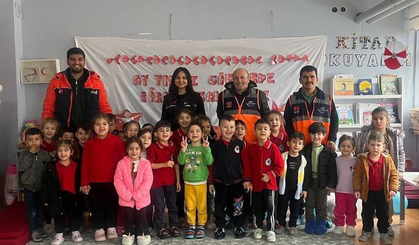 Öğrencilerden Gazze'ye anlamlı okullarda afet ve yangın farkındalık eğitimi verildi