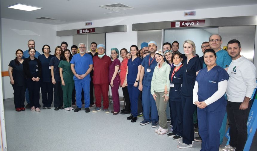 OMÜ'de ilk kez ameliyatsız 'Mandallama' operasyonu gerçekleştirildi