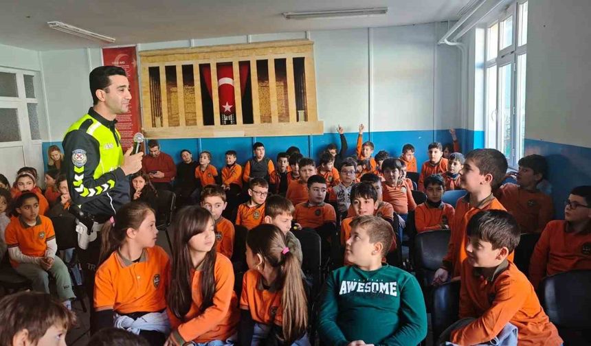 Sinop'ta öğrencilere trafik eğitimi