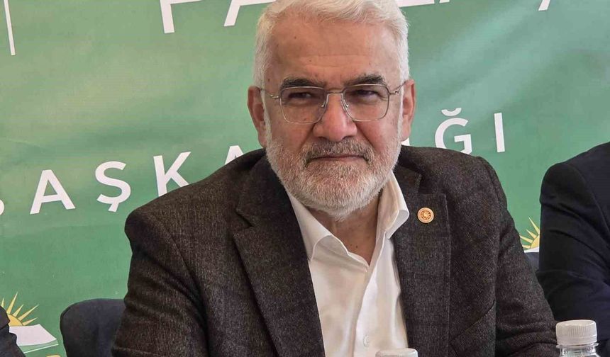 Zekeriya Yapıcıoğlu: 'Aileyi güçlendiren ve evlilikleri destekleyen projeler hayata geçirilmeli'