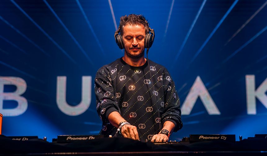 DERBİ ÖNCESİ PAPARA PARK'TA DEV KONSER