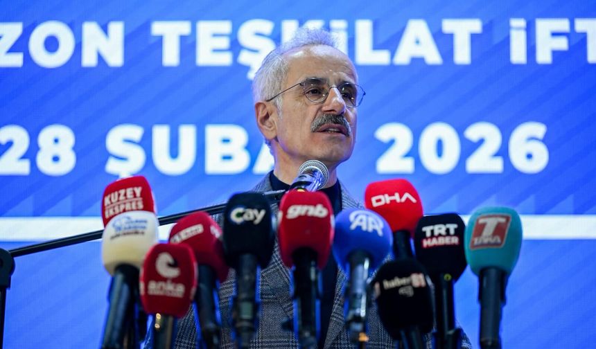 BAKAN URALOĞLU’NDAN TRABZON’A RAYLI SİSTEM MÜJDESİ!