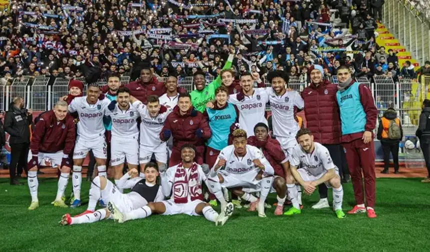 FIRTINA 'DA GELENLER COŞTU, GİDENLER ARANMADI