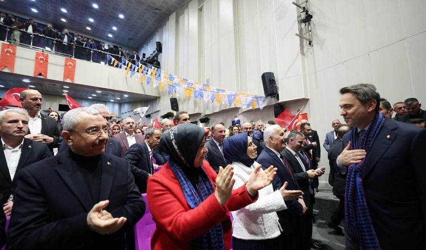 Bakan Bayraktar: 'Biz gece gündüz petrol arıyoruz, doğalgaz arıyoruz'