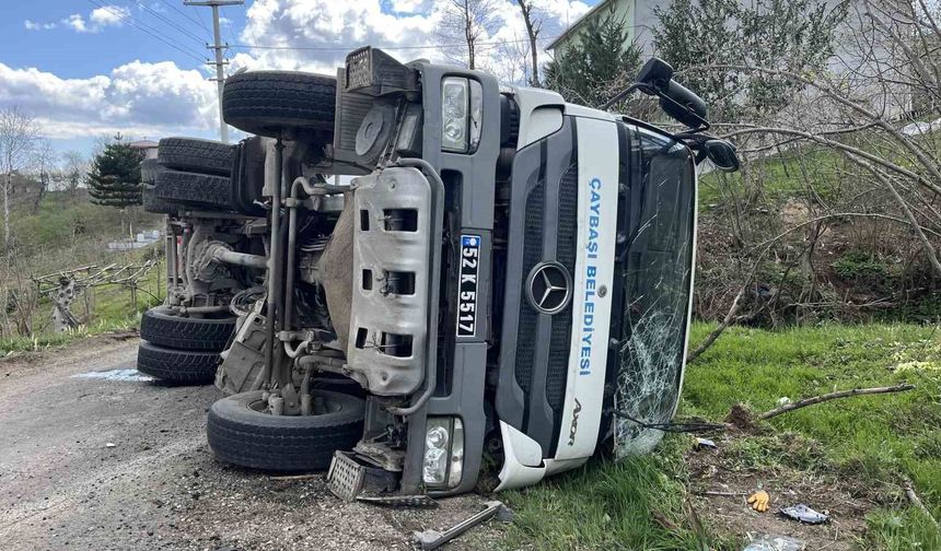 Beton mikseri devrildi: 1 yaralı