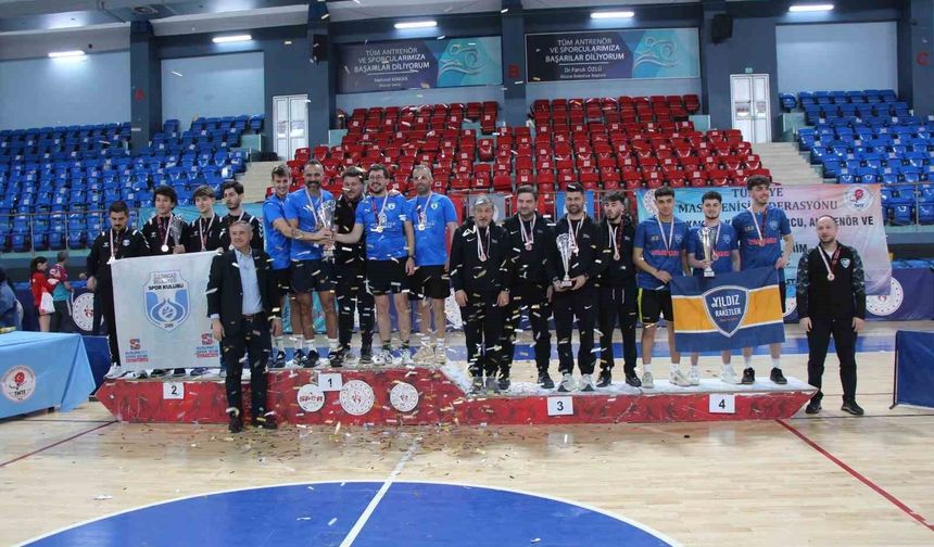 TENİSİN ŞAMPİYONLARI TRABZON'DA!