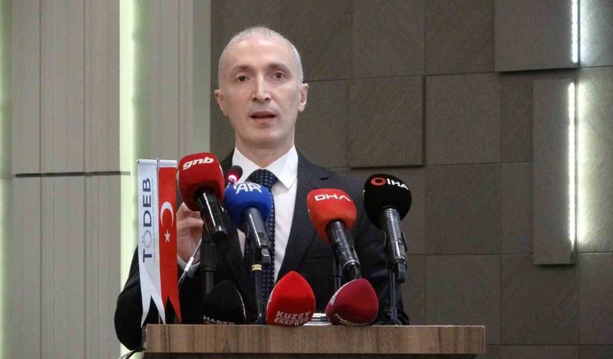 DİJİTAL DÜNYA TEHLİKE Mİ SAÇIYOR? BAŞSAVCI ÇELİK: "SUÇLAR ARTIK DAHA KARMAŞIK!"