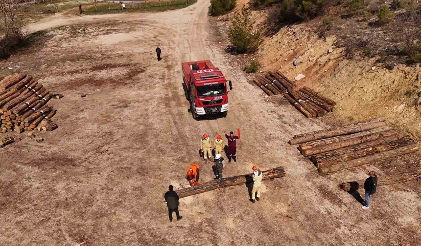 Yangın savaşçıları bölgenin en iyi ekibi olmak için yarışıyor