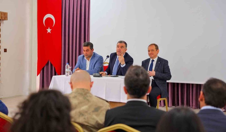KÖYDES yatırımları ve köylerin ihtiyaçları toplantıda ele alındı