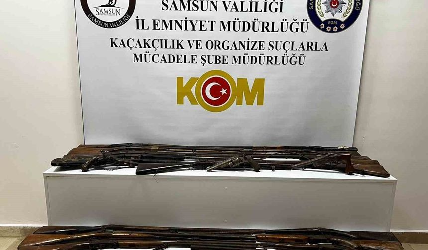 Tarihi silah operasyonu: Osmanlı dönemine ait 24 silah ele geçirildi