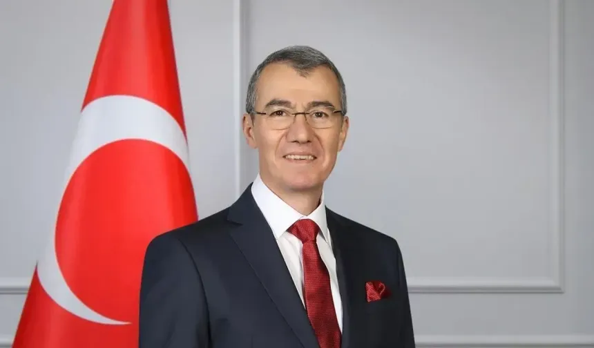 SÜHA SARAL'IN ÜZERİ ÇİZİLDİ!