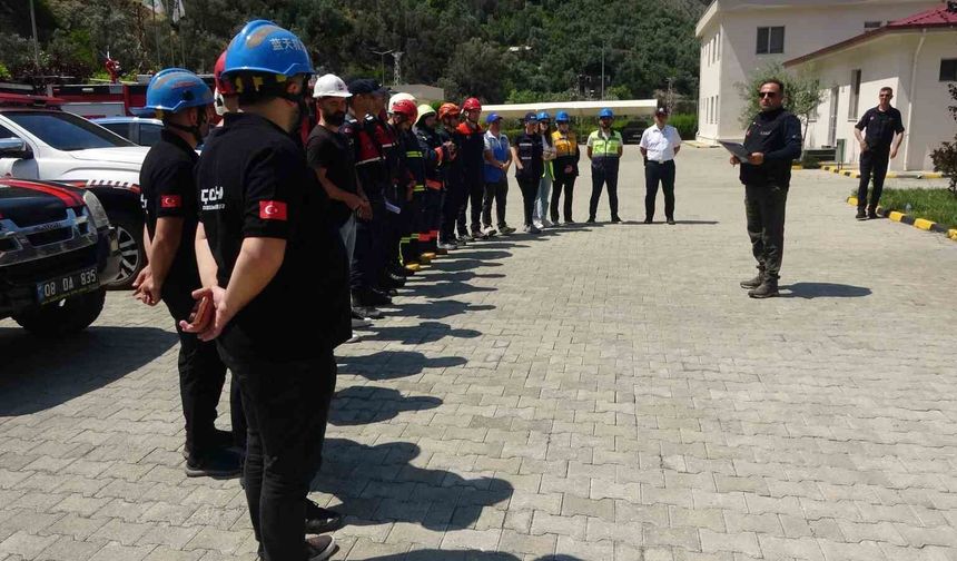 Artvin Barajı'nda gerçeği aratmayan kurtarma tatbikatı