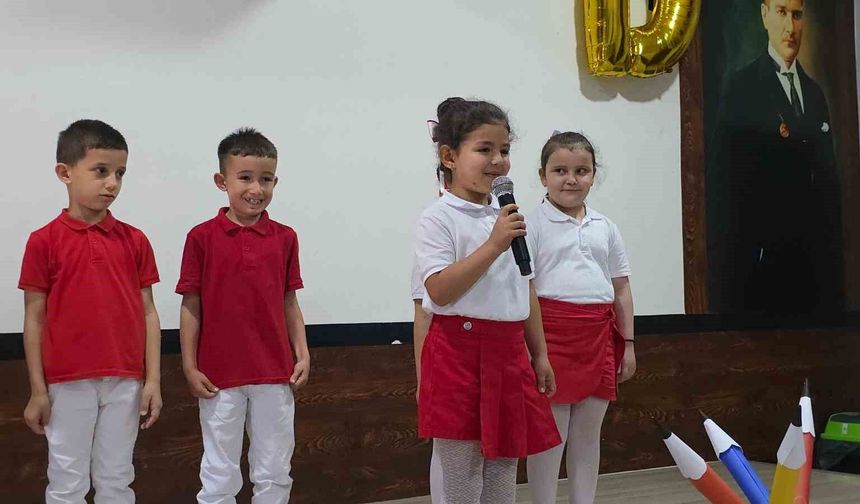 Düzce'de minik öğrencilerin 'Okuma Bayramı' coşkusu