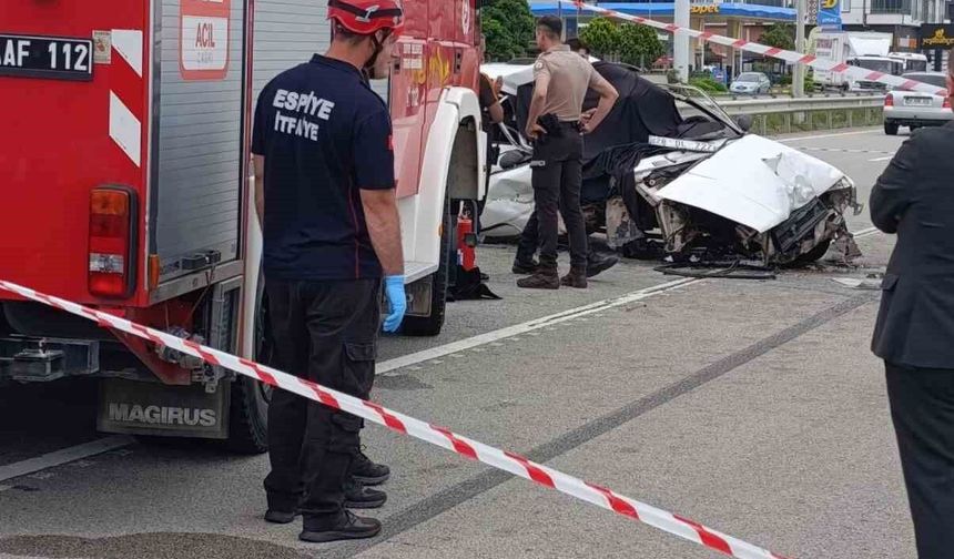 Trafik kazası: 1 ölü, 1 yaralı