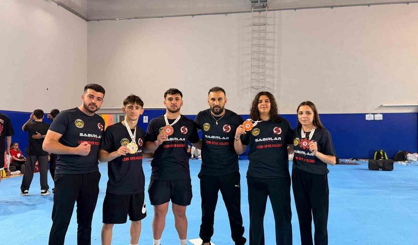 Şampiyonadan dereceden dönen Kastamonulu 4 sporcu milli takım forması giyecek