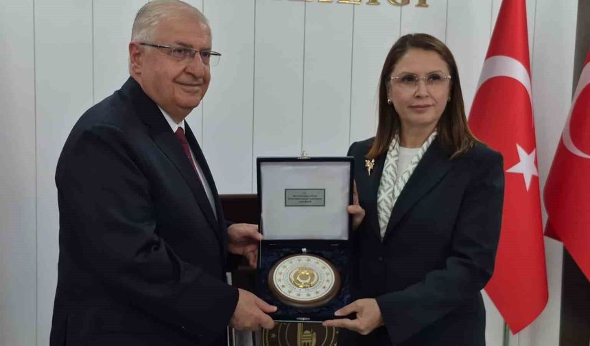 Bakan Güler: 'İç cephemizi tahkim ederek geleceğimizi daha güvenli inşa edeceğiz'