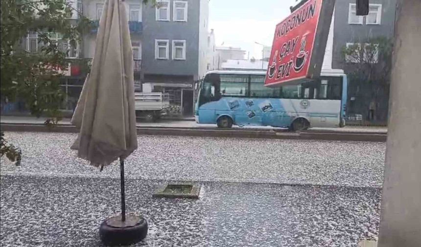 Bayburt için kuvvetli gök gürültülü sağanak uyarısı