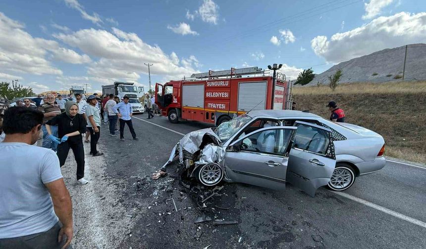 Çorum'da otomobiller çarpıştı: 7 yaralı