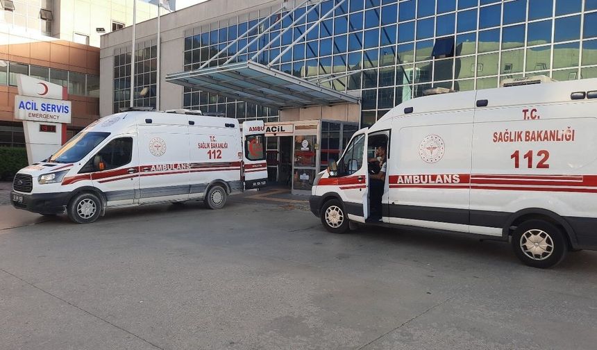 Durdurduğu otomobile kurşun yağdırdı, 1'i ağır 3 yaralı