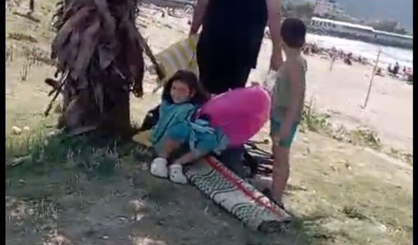 Kastamonu'da denize giren 4 kişilik aile boğulmaktan son anda kurtarıldı