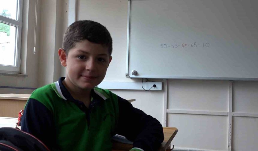 Lösemiyi yenen Egemen şimdi okullu oldu