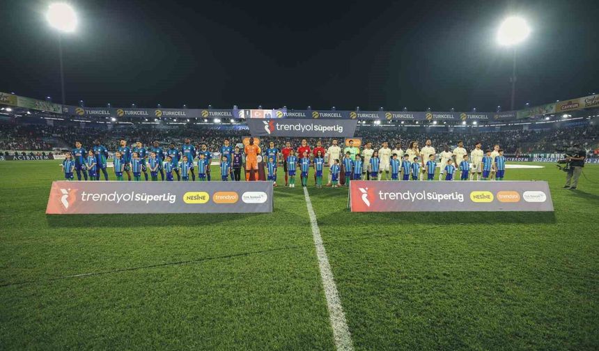 Trendyol Süper Lig: Çaykur Rizespor: 0 - Fenerbahçe: 1 (Maç devam ediyor)