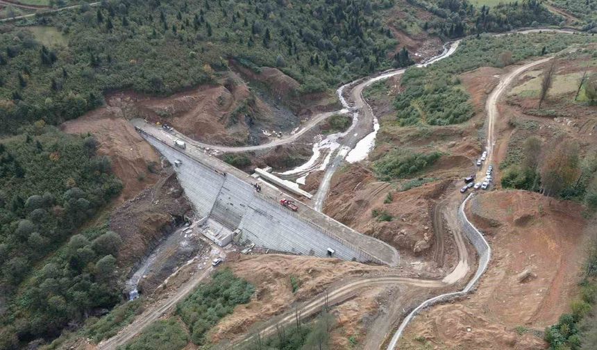 BAŞKAN GENÇ VE GENEL MÜDÜR BALTA UÇARSU GÖLETİ'NDE!