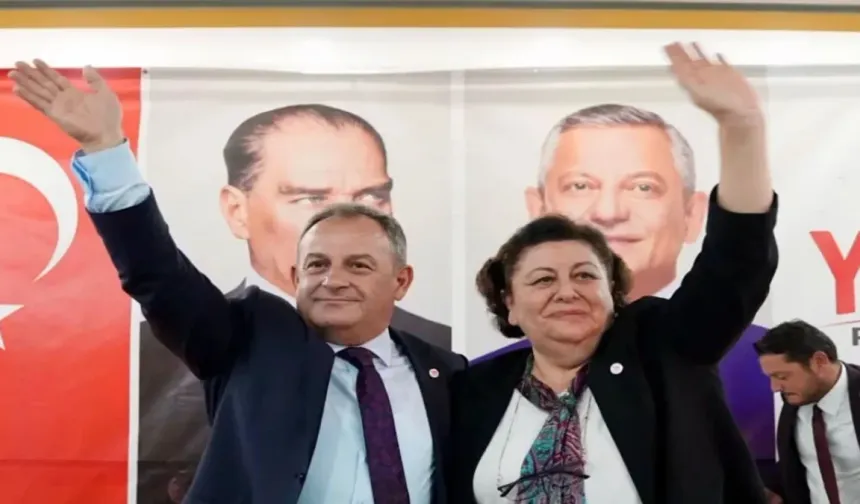 BURHAN CAHİT ERDEM'İN MUSTAFA BAK'A DESTEĞİ PARTİ İÇİNİ KARIŞTIRDI!