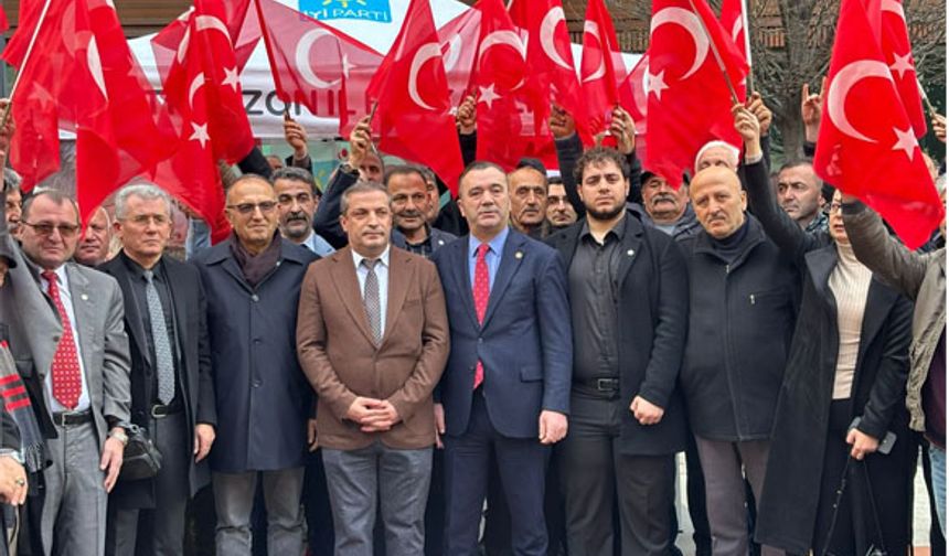 İYİ PARTİ TRABZON’DA SES YÜKSELTTİ "BİZ İMRALI VAPURUNA DEĞİL, BANDIRMA VAPURU'NA BİNENLERDENİZ!"