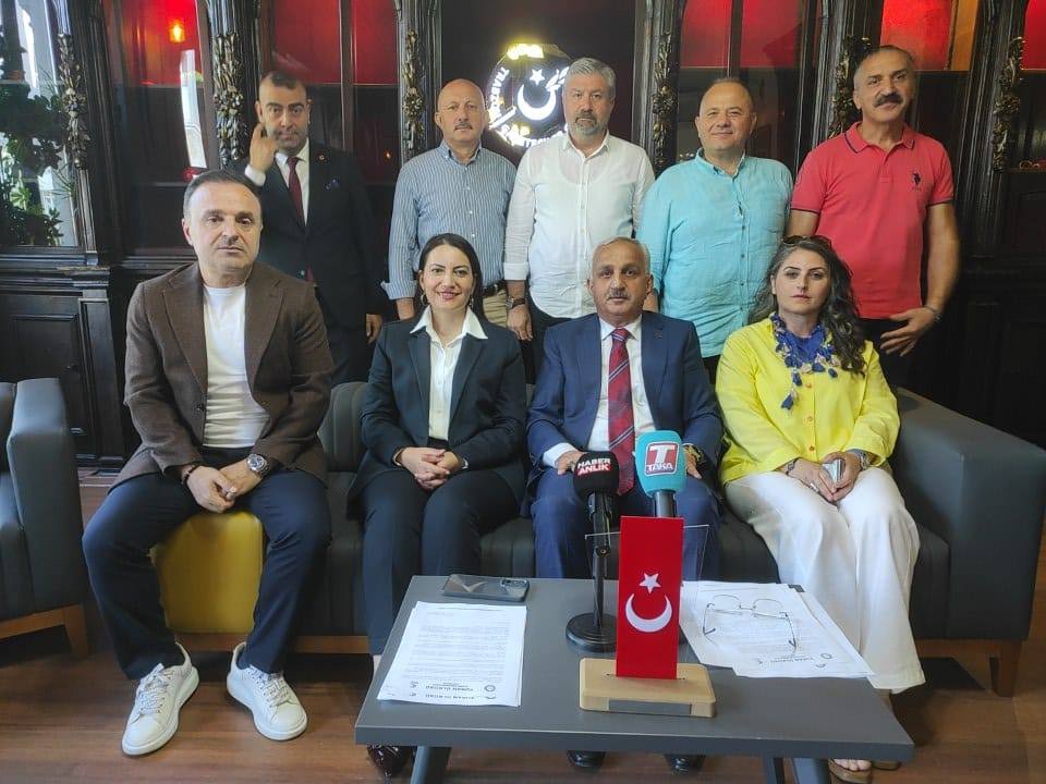 Basın Toplantısı.jpg (1)