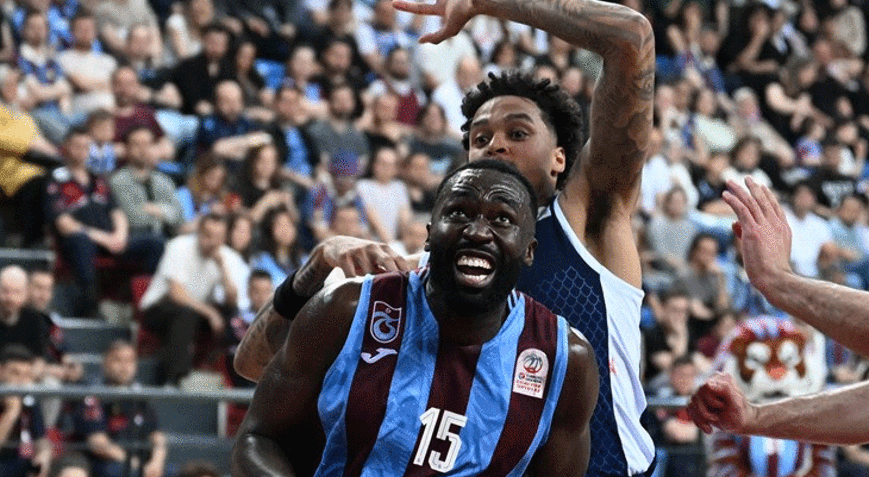 TRABZONSPOR İÇİN SEZONUN SONU: PLAY-OFF'TAN ELENDİK
