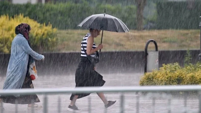 METEOROLOJİ'DEN DOĞU KARADENİZ İÇİN KUVVETLİ YAĞIŞ UYARISI