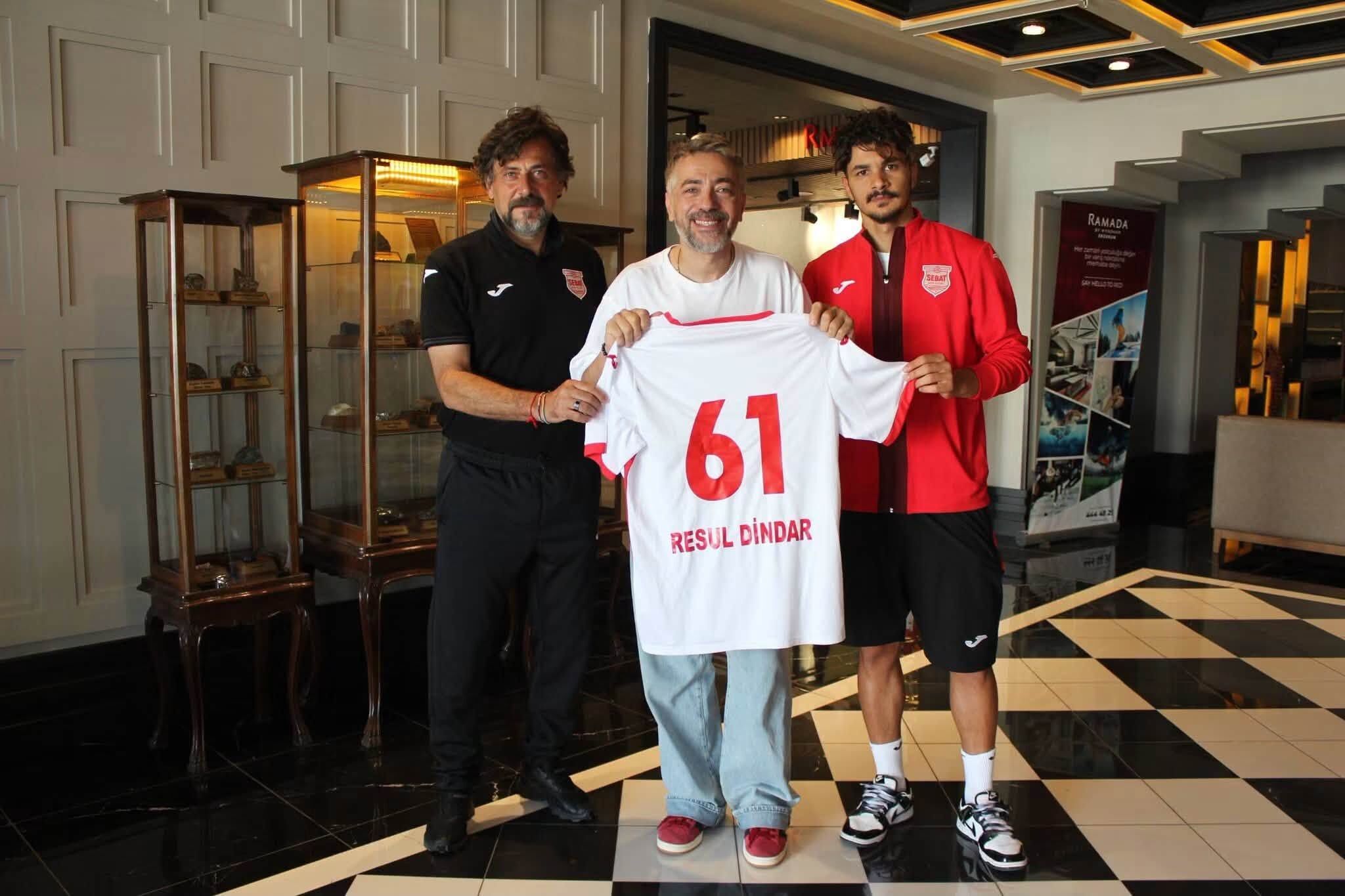SEBATSPOR'DAN RESUL DİNDAR'A  İMZALI FORMA HEDİYE EDİLDİ!