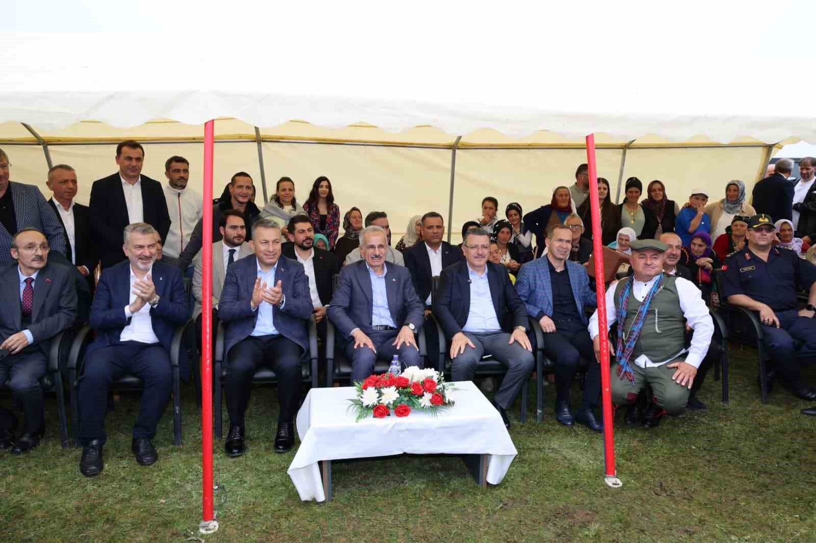 Bakan Uraloğlu: 'Honefter, birlik ve kardeşliğin bütün dünyaya mesajının verildiği yerdir'