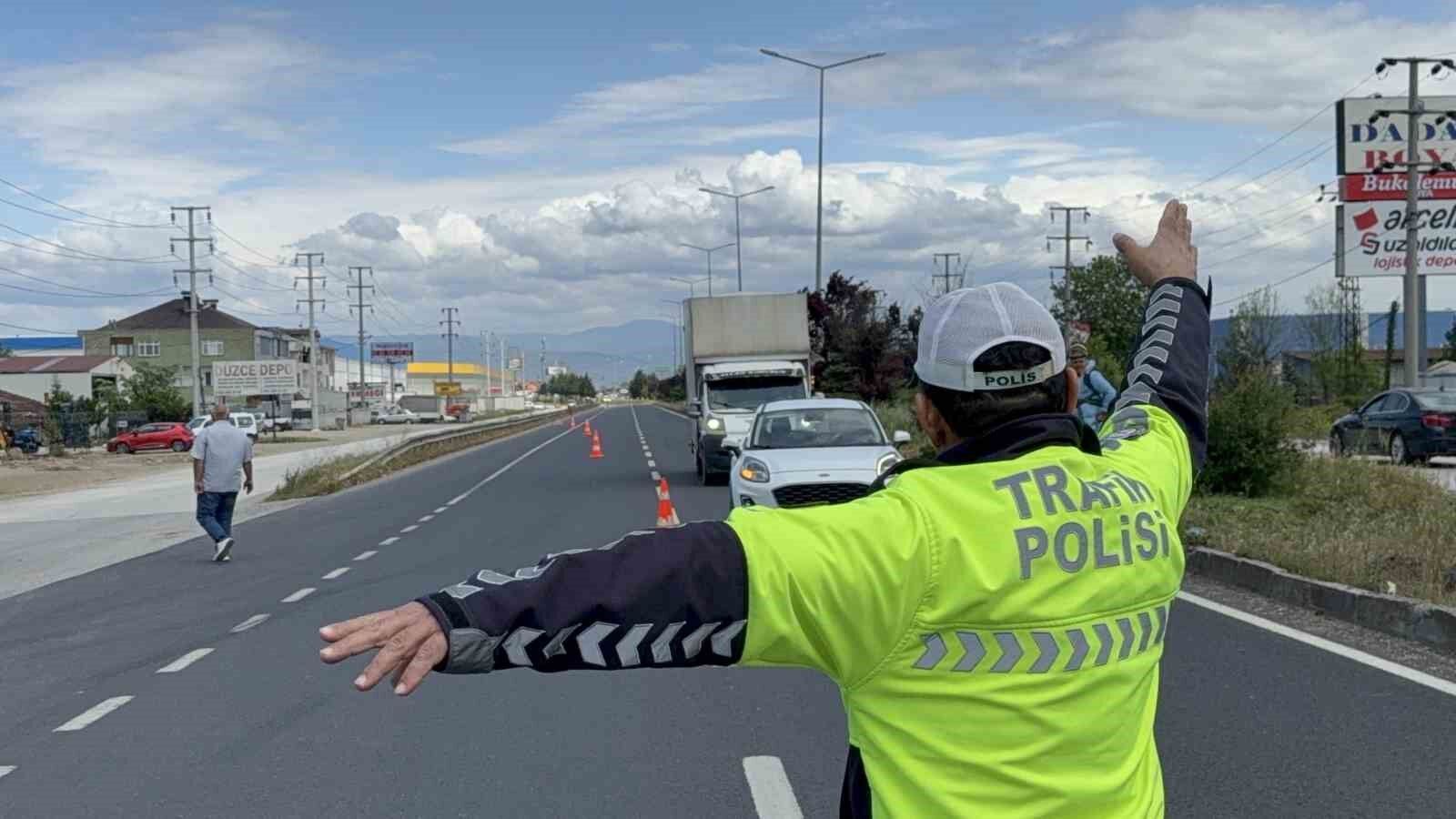 Düzce'de 201 araç trafikten men edildi